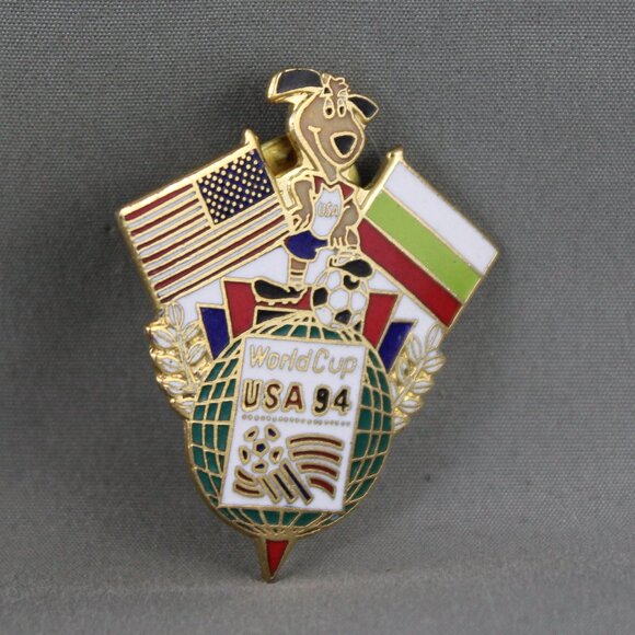 1994 Soccer World Cup Pin - Team Bulgaria Dual Flag by Peter David - Metal Pin - Picture 3 of 3